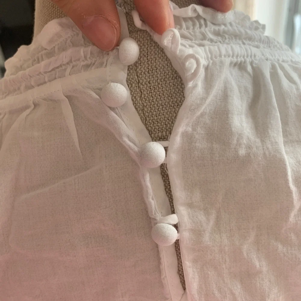 Dress - Picture 7 of 8